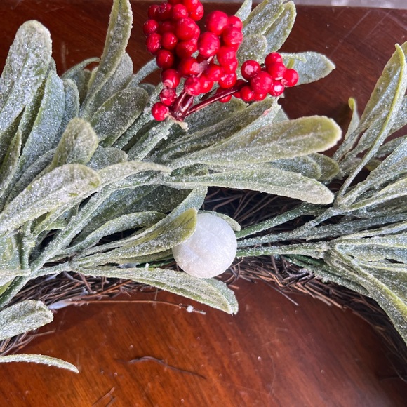 CHRISTMAS WREATH Holiday Pine Cherry Blossom Wreath - Picture 8 of 9